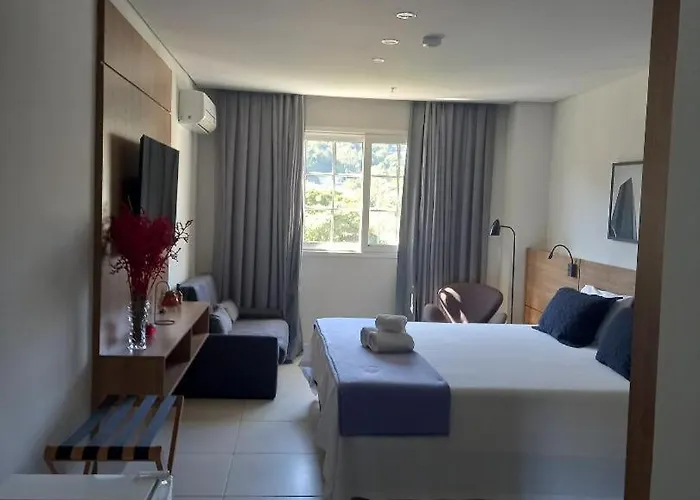 Loft Em Itaipava - Granja Brasil - M01