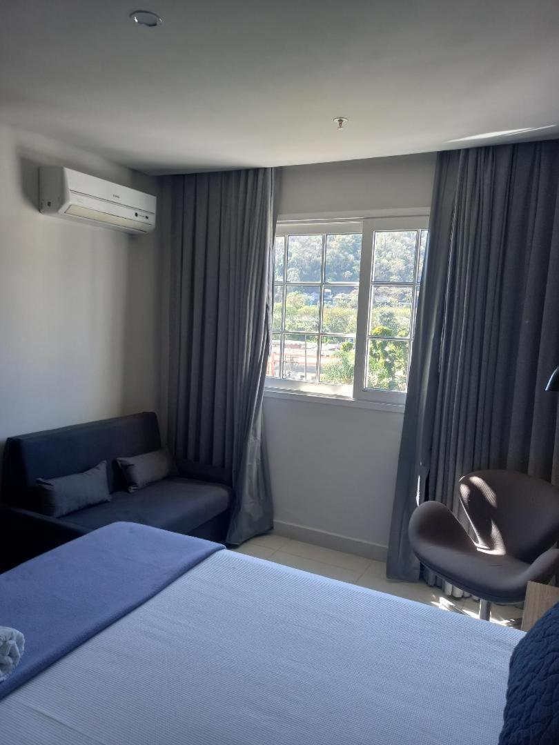 Apartamento Loft Em Itaipava - Granja Brasil - M01